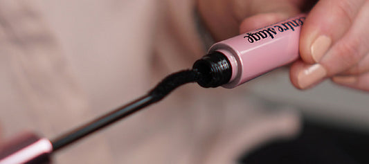 How to Apply Mascara Properly | DB Cosmetics | 01