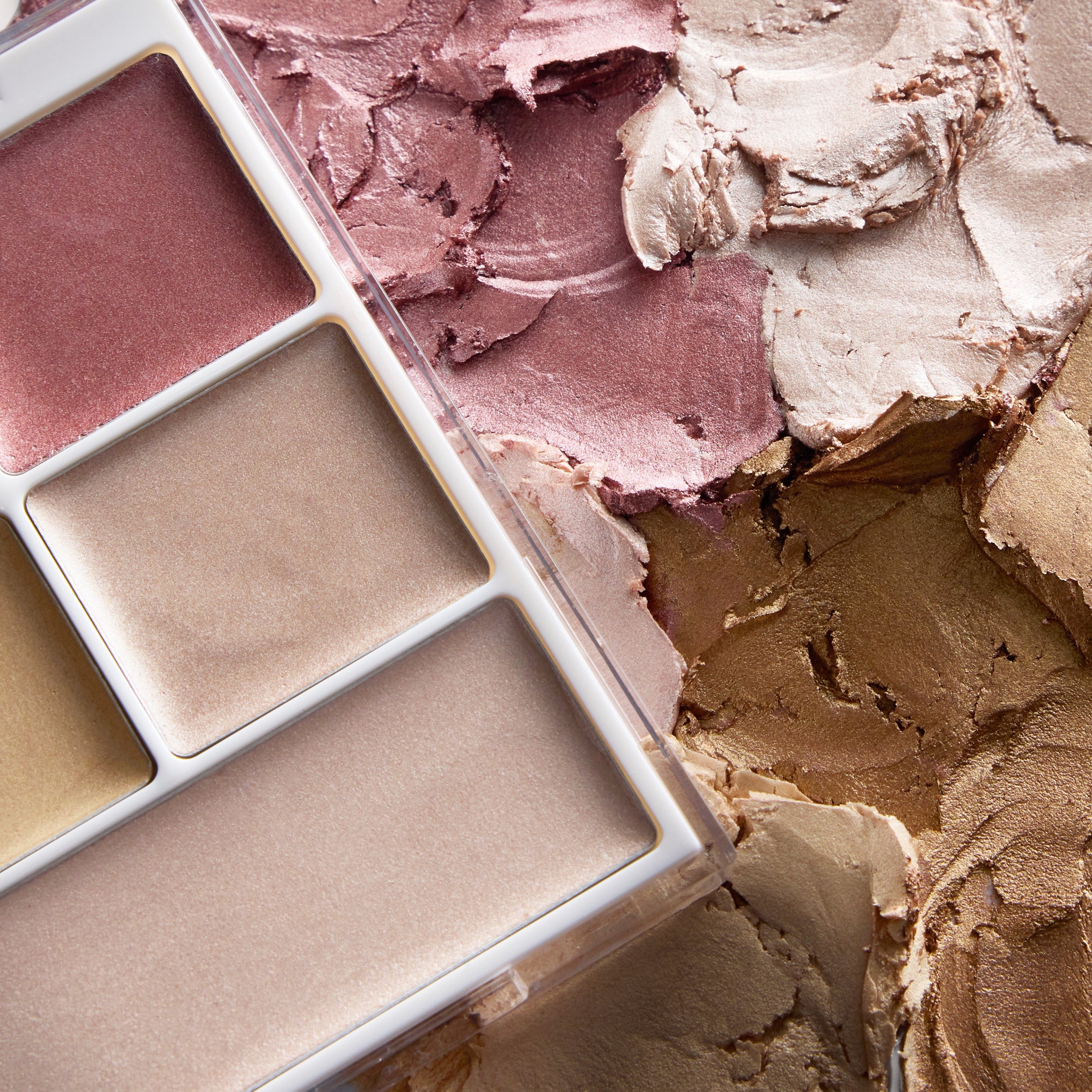 Up In Lights Highlighter Palette | DB Cosmetics | Lifestyle 03