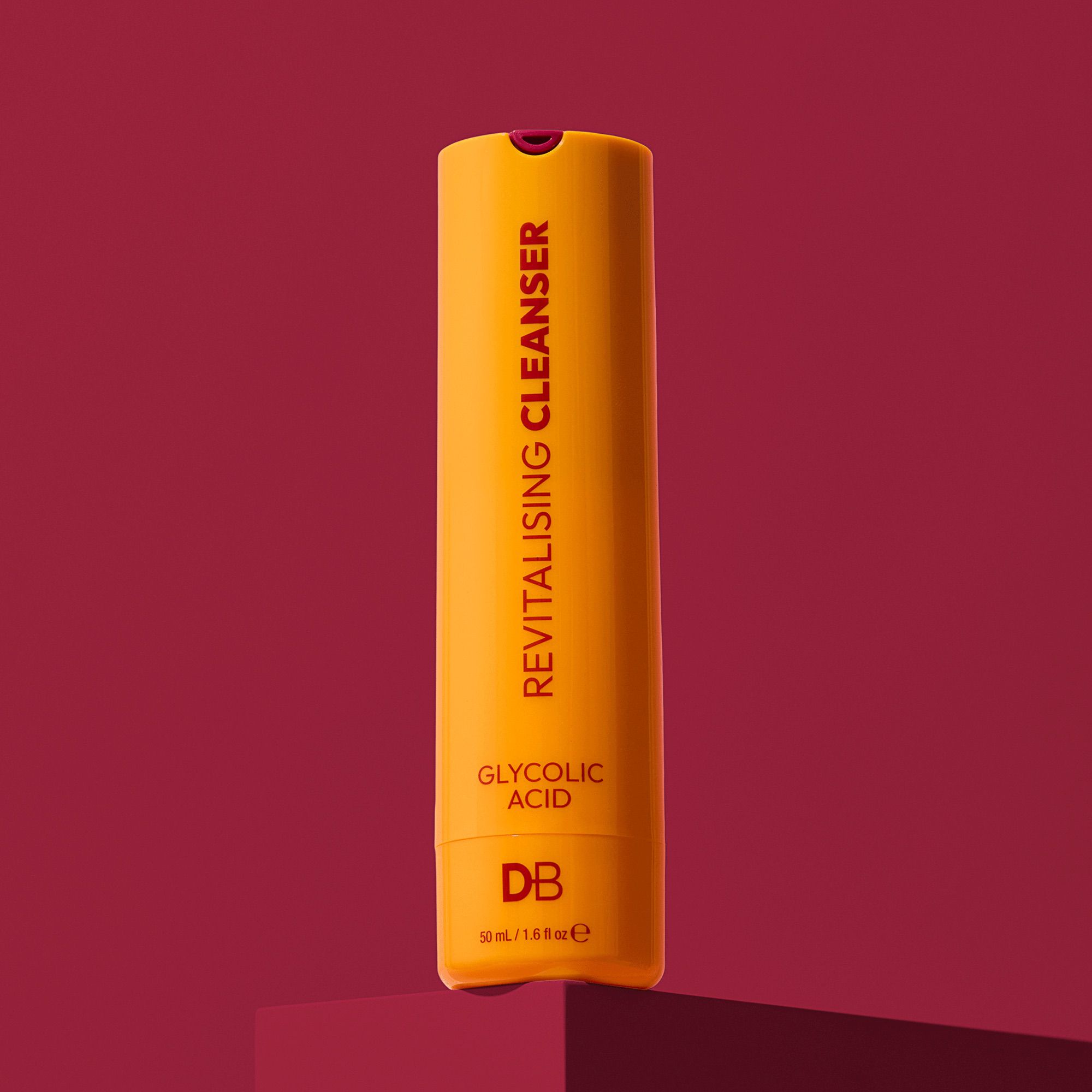 Revitalising Cleanser Glycolic Acid | DB Cosmetics | Lifestyle 02